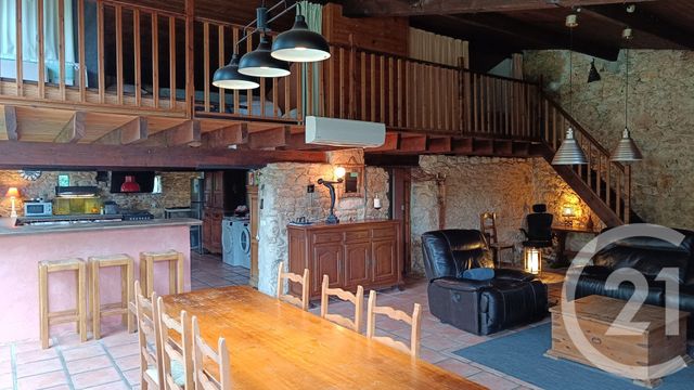 Maison à vendre - 6 pièces - 210,89 m2 - Talais - 33 - AQUITAINE