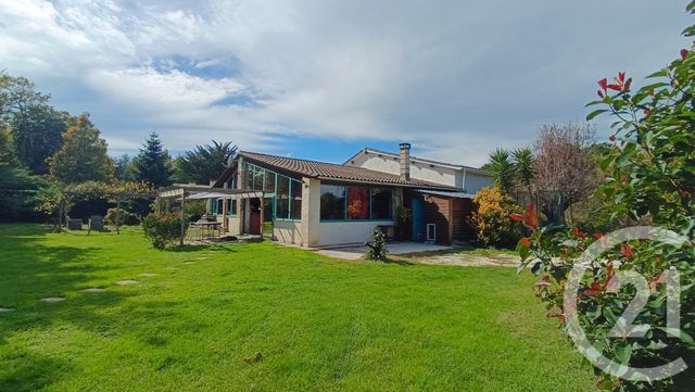 Maison à vendre - 6 pièces - 210,89 m2 - Talais - 33 - AQUITAINE