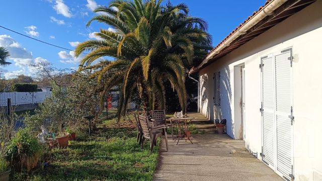 Maison à vendre - 4 pièces - 75,78 m2 - Talais - 33 - AQUITAINE