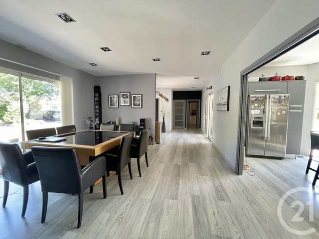 Afficher la photo en grand Maison à vendre - 9 pièces - 296 m2 - Hourtin - 33 - AQUITAINE