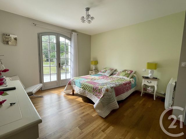 Afficher la photo en grand Maison à vendre - 8 pièces - 220 m2 - Hourtin - 33 - AQUITAINE