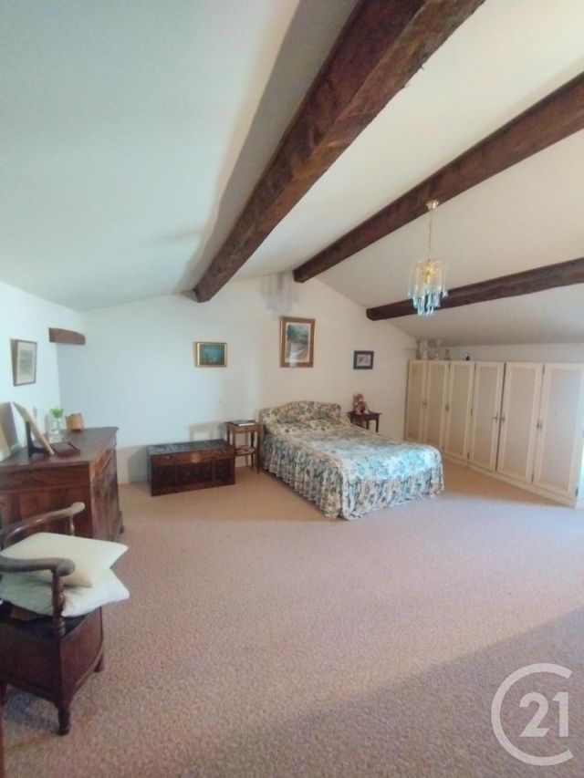 Maison à vendre - 4 pièces - 212,78 m2 - Lesparre Medoc - 33 - AQUITAINE