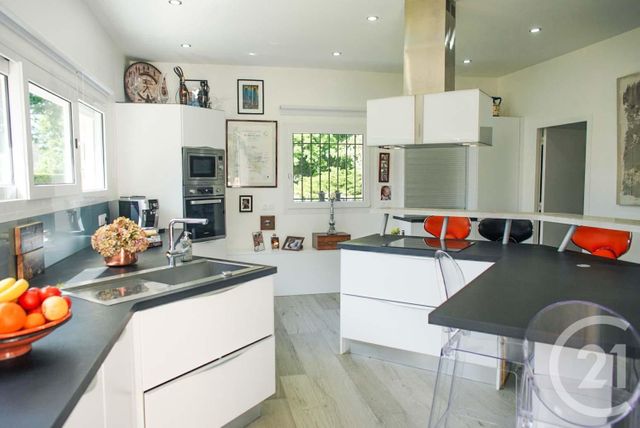 Maison à vendre - 7 pièces - 227,10 m2 - Lesparre Medoc - 33 - AQUITAINE