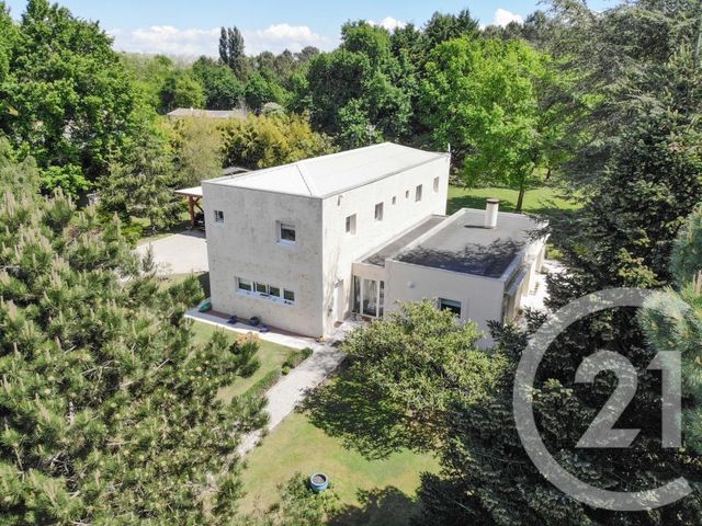 Maison à vendre - 7 pièces - 227,10 m2 - Lesparre Medoc - 33 - AQUITAINE