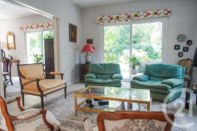 Maison à vendre - 7 pièces - 227,10 m2 - Lesparre Medoc - 33 - AQUITAINE