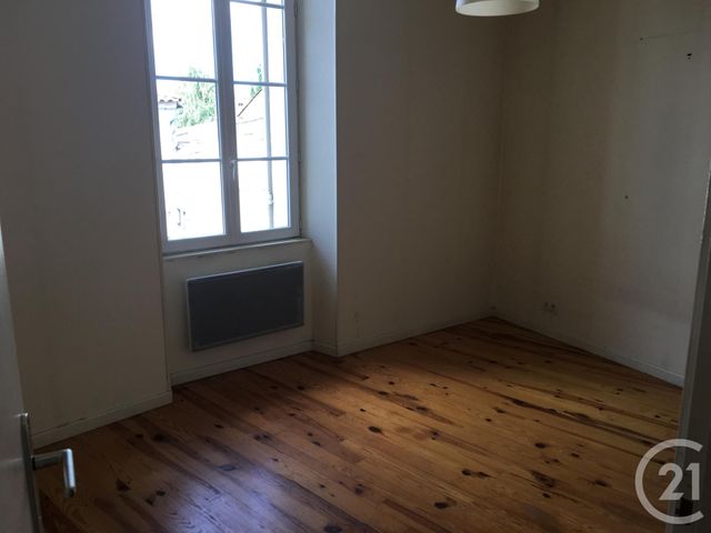Appartement F2 à louer - 2 pièces - 51,88 m2 - Lesparre Medoc - 33 - AQUITAINE