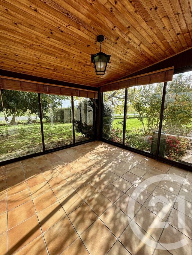 Afficher la photo en grand Maison à louer - 3 pièces - 85,44 m2 - Jau Dignac Et Loirac - 33 - AQUITAINE