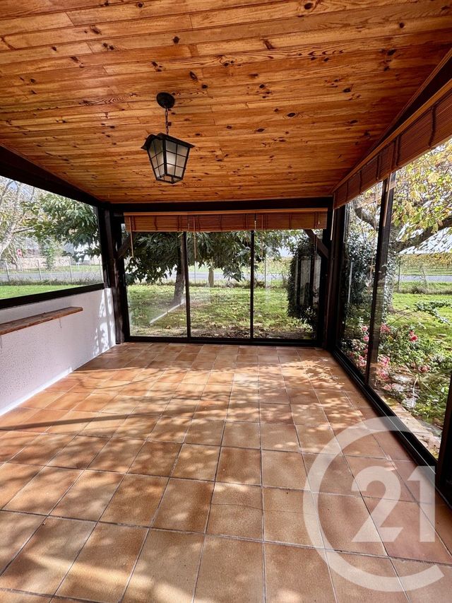 Afficher la photo en grand Maison à louer - 3 pièces - 85,44 m2 - Jau Dignac Et Loirac - 33 - AQUITAINE