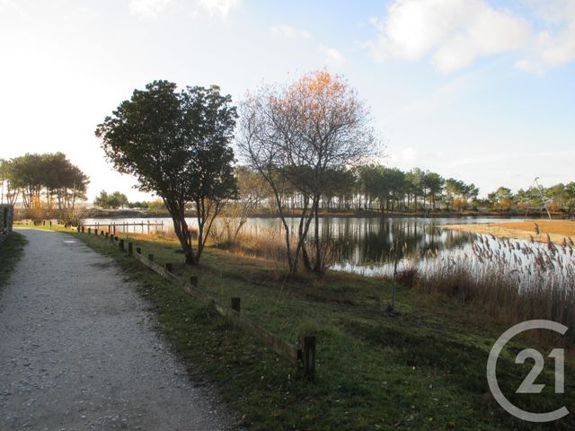 Appartement F2 &agrave; louer - 2 pi&egrave;ces - 27,38 m2 - Hourtin - 33 - AQUITAINE