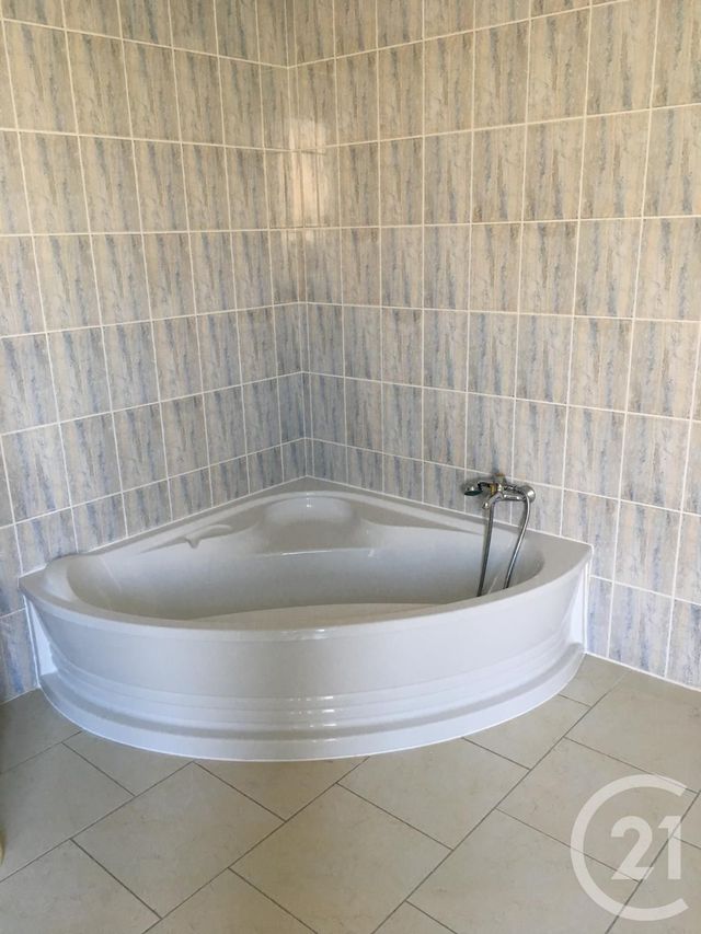 Maison &agrave; louer - 4 pi&egrave;ces - 177,80 m2 - Queyrac - 33 - AQUITAINE