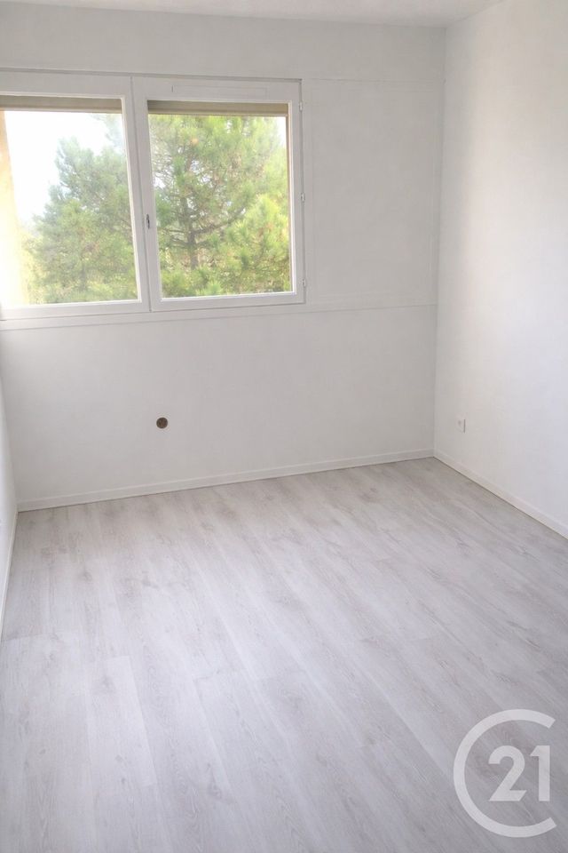 Appartement F3 &agrave; louer - 3 pi&egrave;ces - 69,97 m2 - Le Verdon Sur Mer - 33 - AQUITAINE