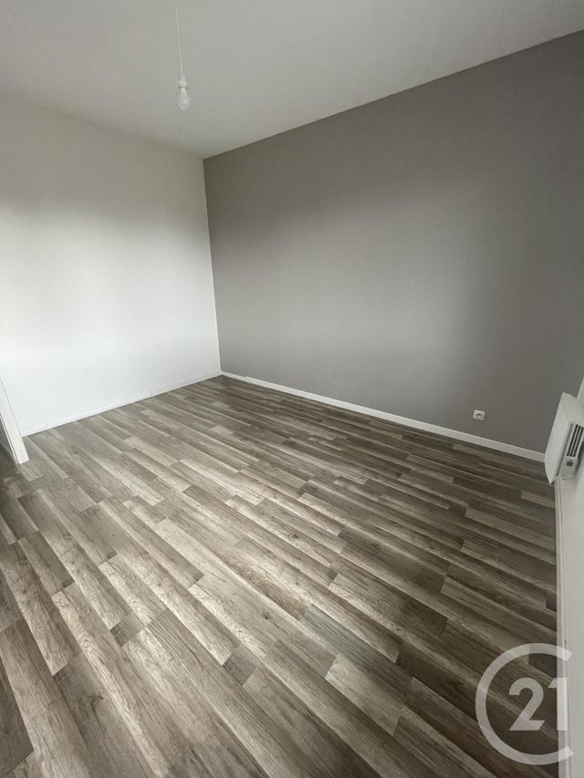 Appartement F5 &agrave; louer - 5 pi&egrave;ces - 130,60 m2 - Margaux Cantenac - 33 - AQUITAINE