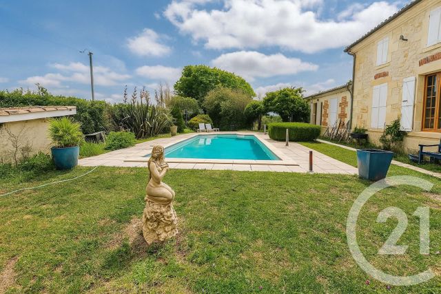 Maison &agrave; vendre - 6 pi&egrave;ces - 235,54 m2 - Jau Dignac Et Loirac - 33 - AQUITAINE