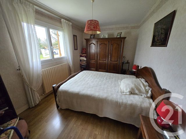 Maison à vendre - 6 pièces - 120,43 m2 - Jau Dignac Et Loirac - 33 - AQUITAINE