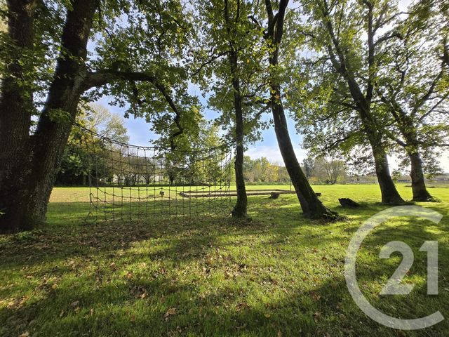 Maison &agrave; vendre - 7 pi&egrave;ces - 333,65 m2 - Jau Dignac Et Loirac - 33 - AQUITAINE