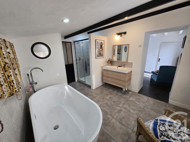 Maison &agrave; vendre - 7 pi&egrave;ces - 333,65 m2 - Jau Dignac Et Loirac - 33 - AQUITAINE