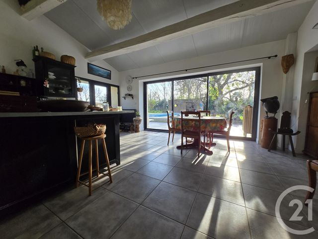 Maison &agrave; vendre - 7 pi&egrave;ces - 333,65 m2 - Jau Dignac Et Loirac - 33 - AQUITAINE