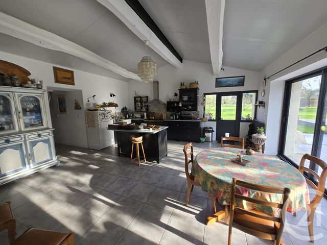 Maison &agrave; vendre - 7 pi&egrave;ces - 333,65 m2 - Jau Dignac Et Loirac - 33 - AQUITAINE