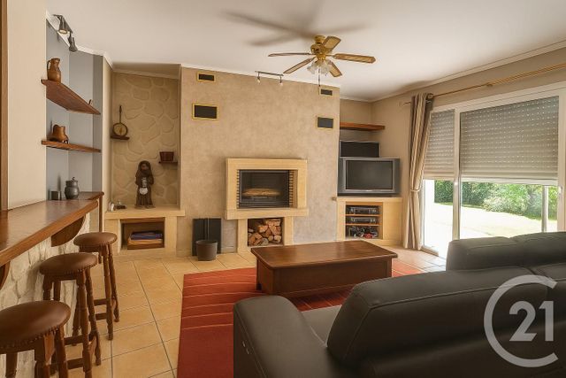 Afficher la photo en grand Maison à vendre - 9 pièces - 147 m2 - Jau Dignac Et Loirac - 33 - AQUITAINE