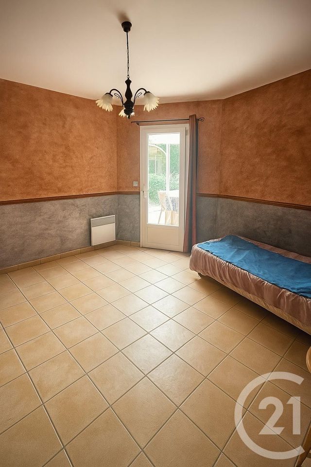 Afficher la photo en grand Maison à vendre - 9 pièces - 147 m2 - Jau Dignac Et Loirac - 33 - AQUITAINE