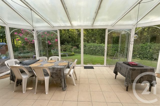 Afficher la photo en grand Maison à vendre - 9 pièces - 147 m2 - Jau Dignac Et Loirac - 33 - AQUITAINE