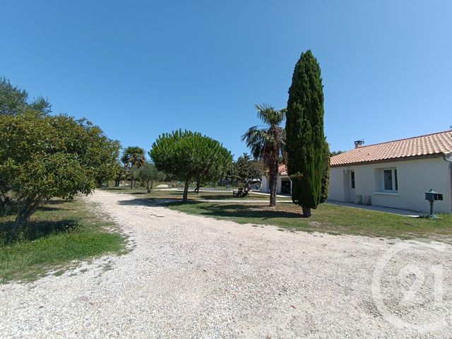 Afficher la photo en grand Maison à vendre - 5 pièces - 150,67 m2 - Jau Dignac Et Loirac - 33 - AQUITAINE