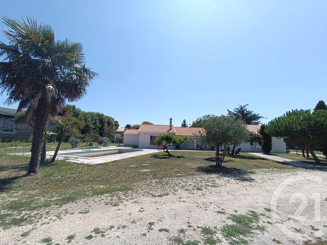 Afficher la photo en grand Maison à vendre - 5 pièces - 150,67 m2 - Jau Dignac Et Loirac - 33 - AQUITAINE