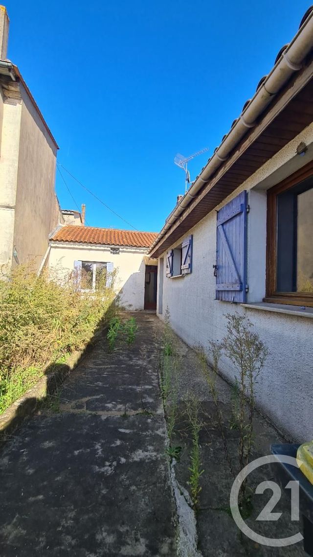Maison &agrave; vendre - 2 pi&egrave;ces - 65,22 m2 - St Estephe - 33 - AQUITAINE