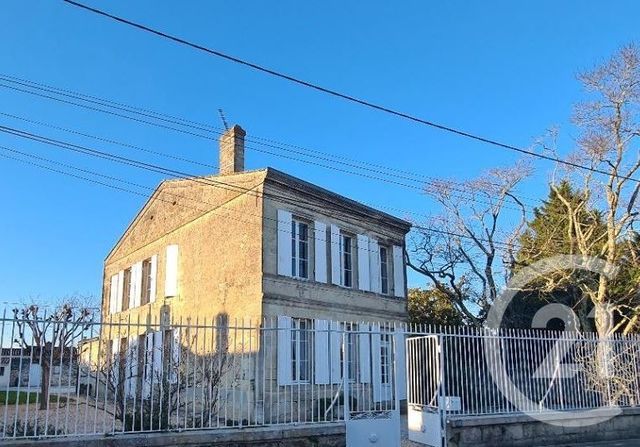 Maison à vendre - 6 pièces - 245,70 m2 - St Estephe - 33 - AQUITAINE