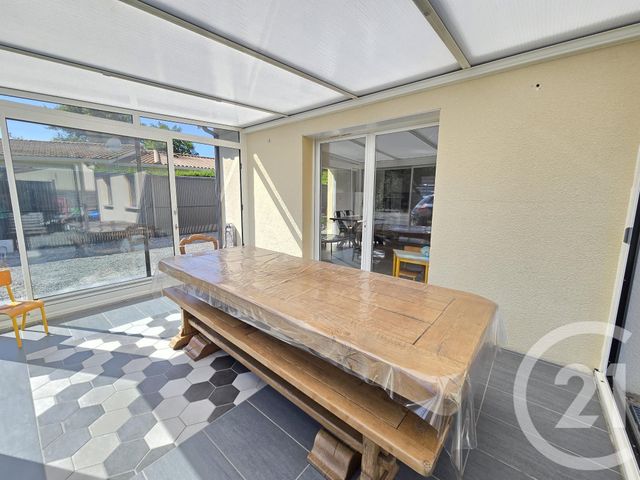 Maison à vendre - 4 pièces - 85,34 m2 - St Sauveur - 33 - AQUITAINE