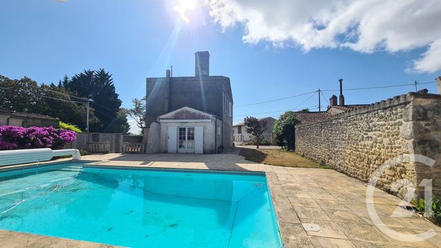 Maison &agrave; vendre - 6 pi&egrave;ces - 189 m2 - St Estephe - 33 - AQUITAINE