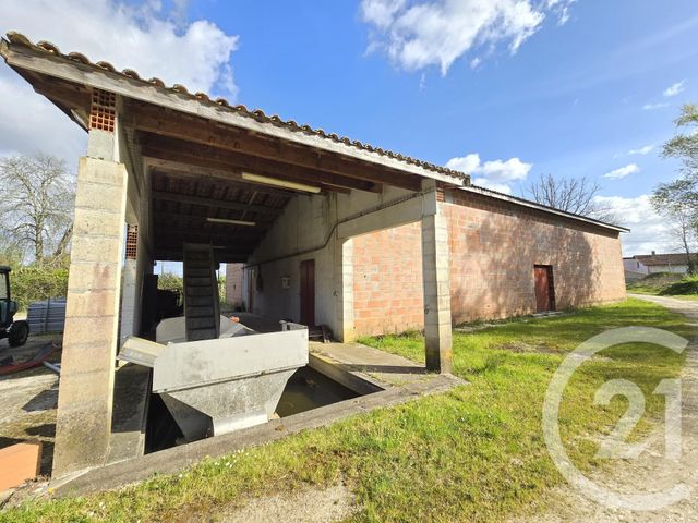 Maison &agrave; vendre - 2 pi&egrave;ces - 440 m2 - St Estephe - 33 - AQUITAINE